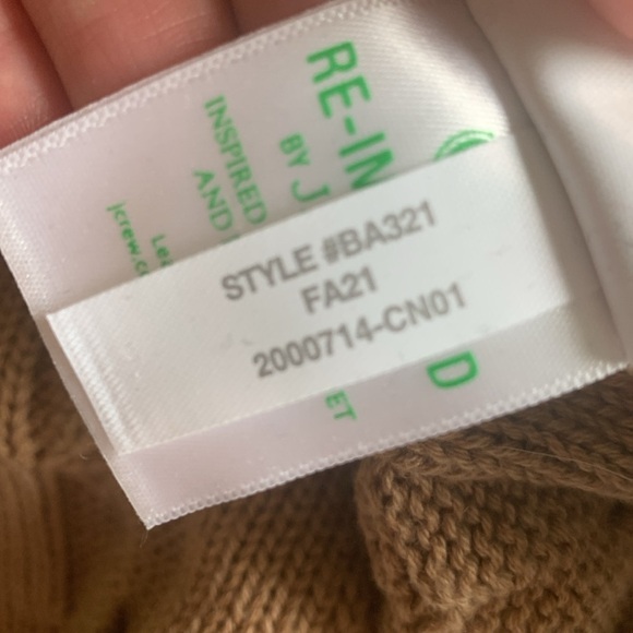 J Crew Cable Knit Tan Sweater with black contrast stitching trim size medium - Picture 8 of 12